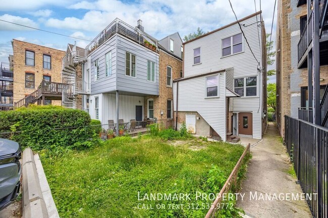 Building Photo - 1124 N Wolcott Ave