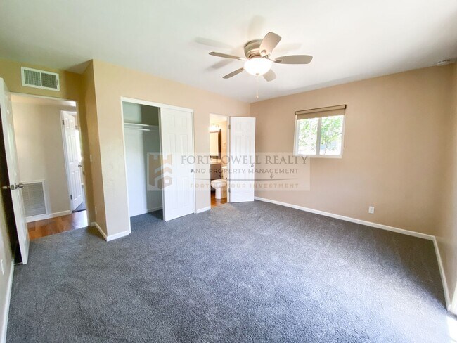 Building Photo - Beautiful 3 Bed, 2 Bath with Pool!! NO HOA!!! (Available on 05/01/26)