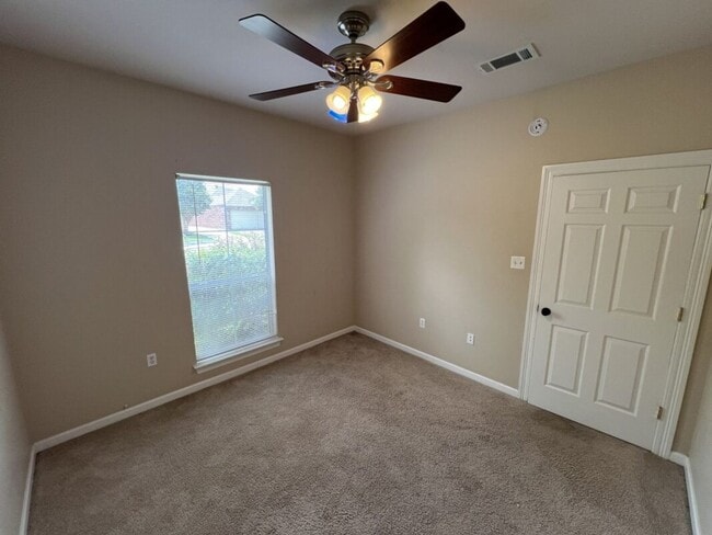 Building Photo - Beautiful 3BR Home in Sought-After Beau Pré off River Rd – Open Floor Plan & Fenced Yard!