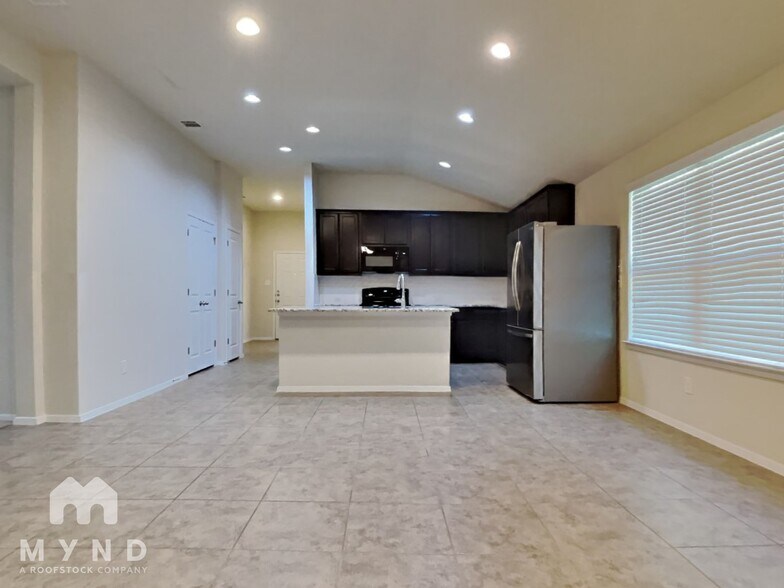 Building Photo - 20216 Boggy Ford Rd