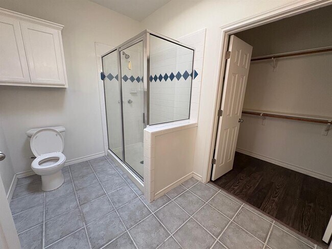 Building Photo - 21622 Boggy Ford Rd