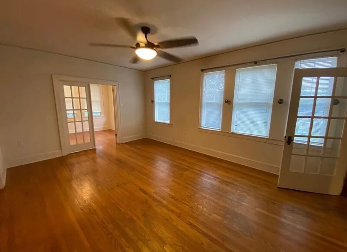 Building Photo - 2839 Saint Johns Ave
