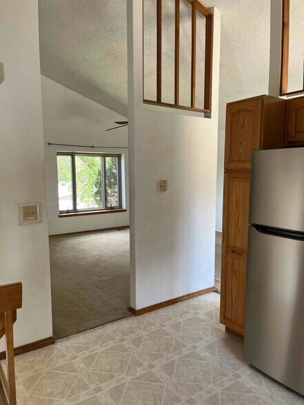 Building Photo - 3620 Sedgewood Way