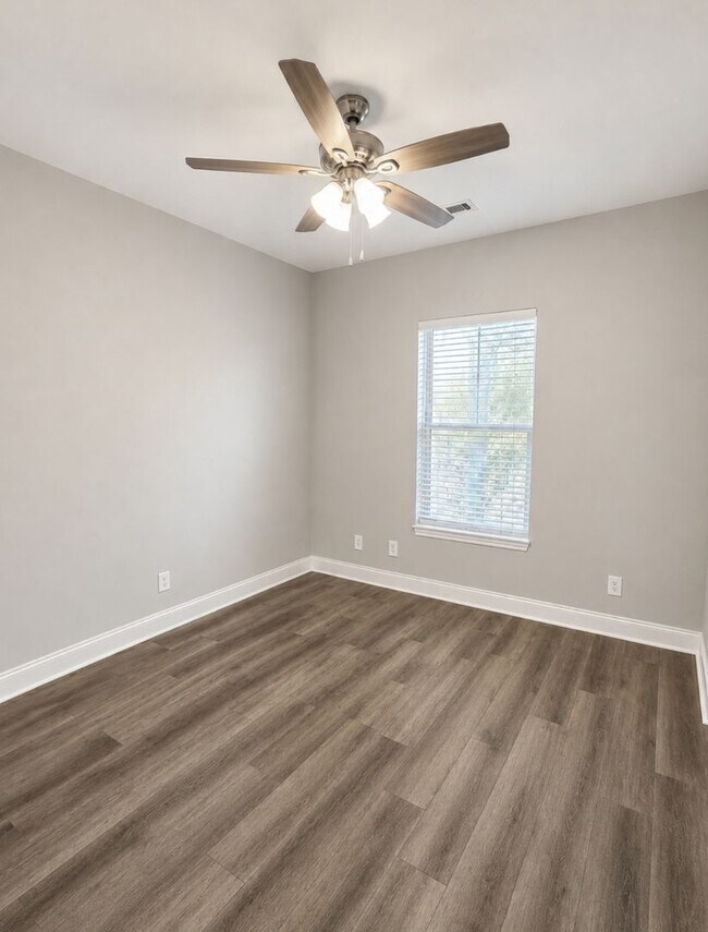 Building Photo - First Floor Comfort Meets Picture Perfect Pond Views