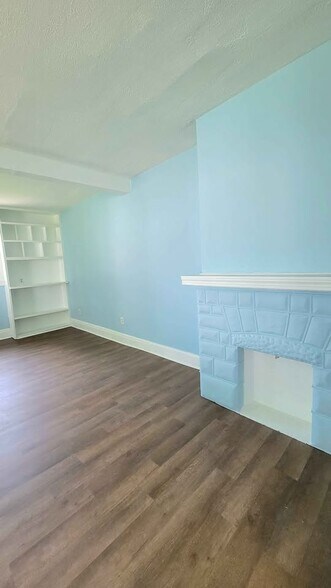 Bedroom 2 - 1003 Middle Rd