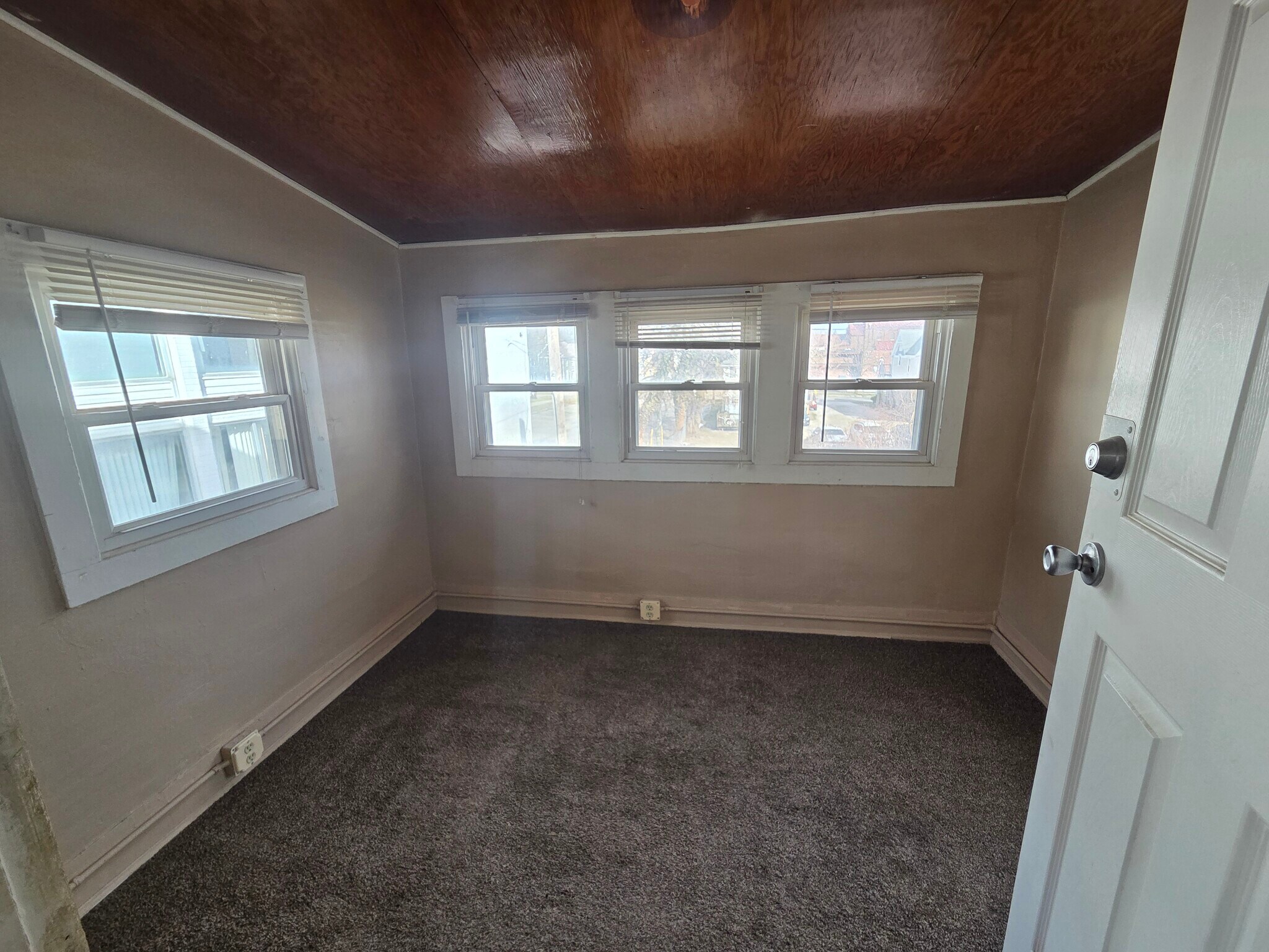 Building Photo - 414 Perrin St