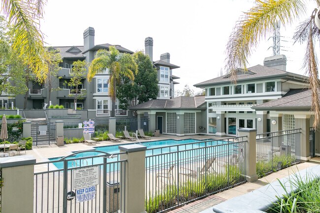 Building Photo - 880 Meridian Bay Ln