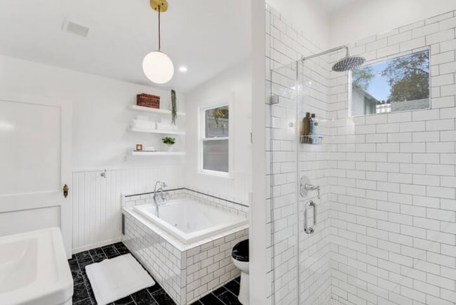 Building Photo - 2703 S 2nd St