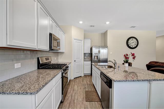 Building Photo - 409 Hackberry St