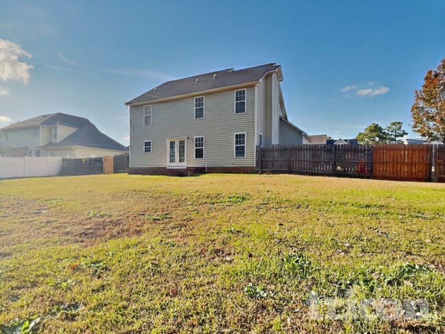 Building Photo - 220 Advance Dr