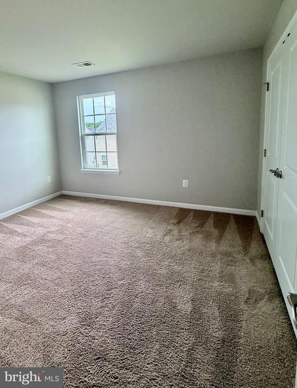 Building Photo - 9411 Wood Creek Cir