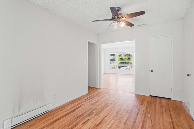 Building Photo - 13218 Lake St