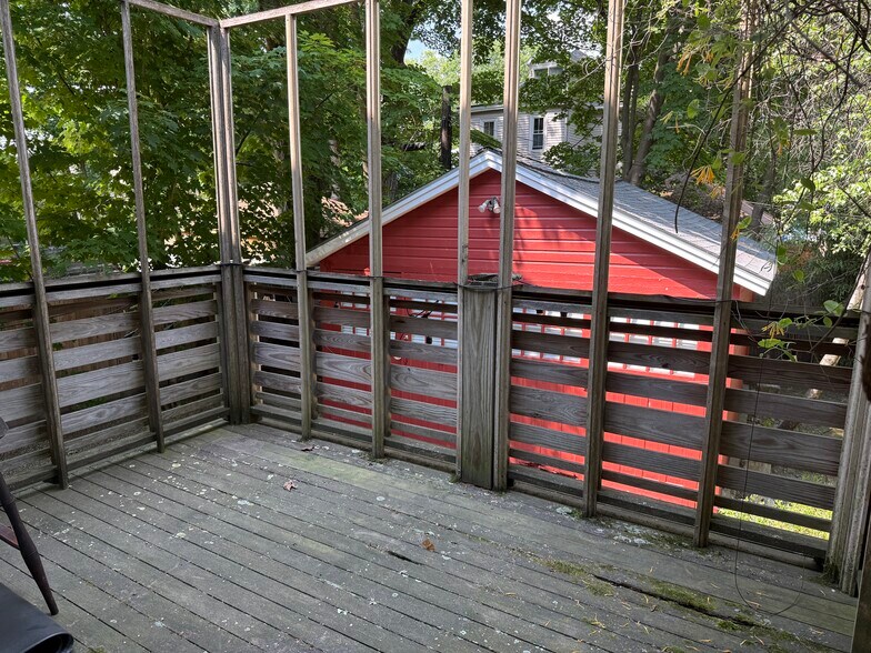 Building Photo - 7 Gardenside St