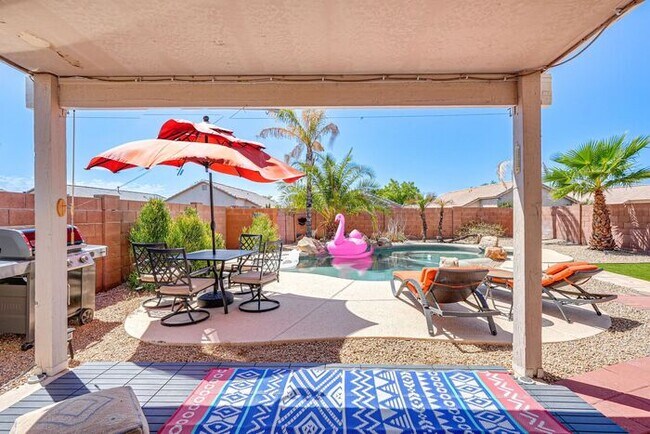 Building Photo - FURNISHED W/OASIS POOL AVAIL. 8.15.2026 REDUCED $3200 RESERVE TODAY