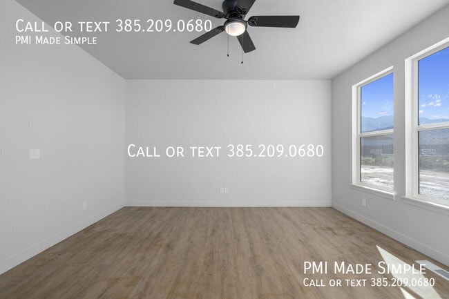 Building Photo - 65 1320