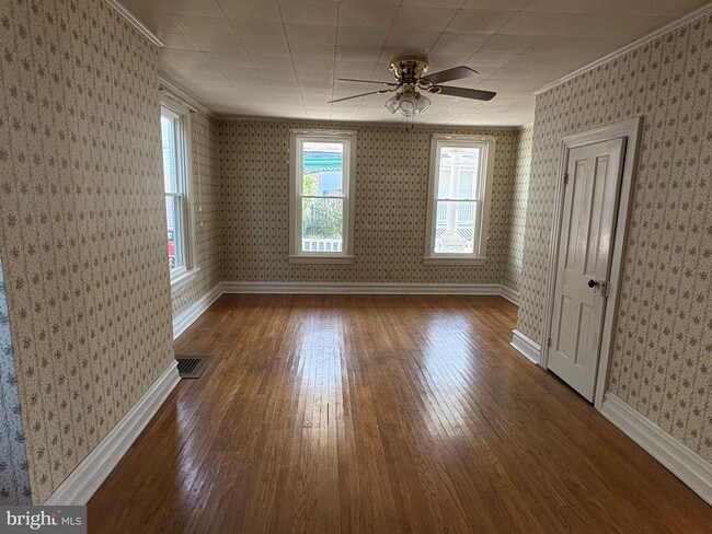 Building Photo - 50 E North St