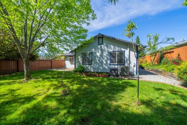 Building Photo - 3/2 Fully Updated with Fenced Yard/Dog Friendly/ Close to Everything central Redding