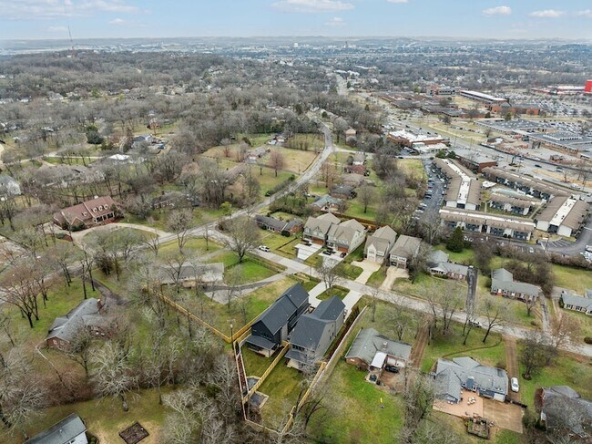 Building Photo - 85 Brookwood Terrace