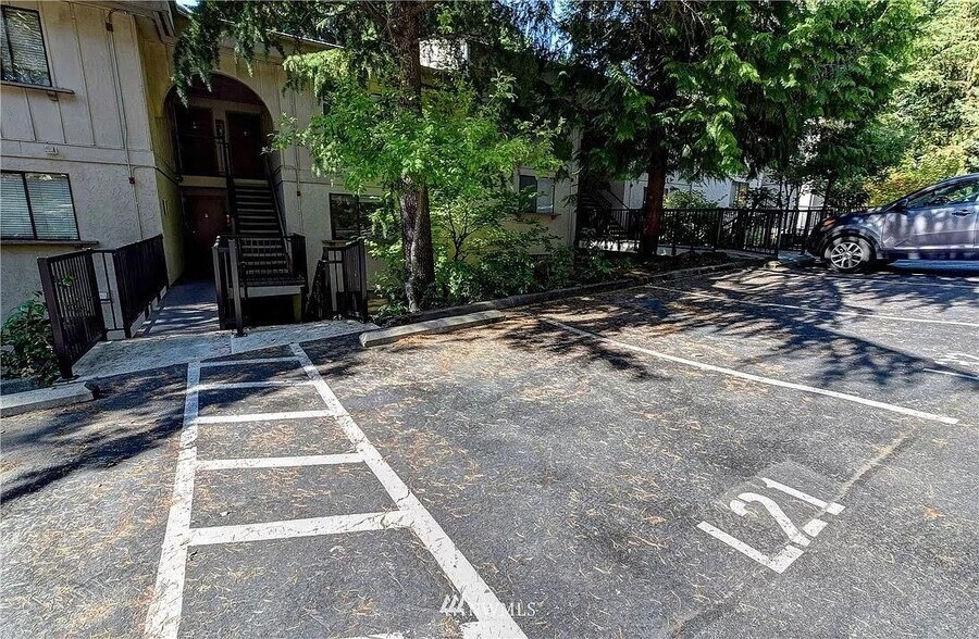 Building Photo - 12736 NE 116th Ln