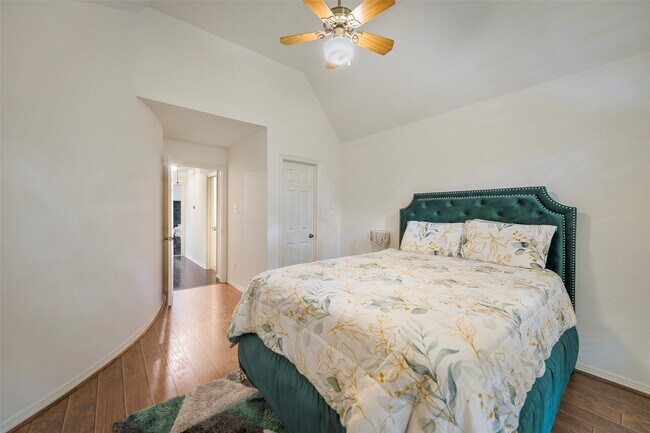 Building Photo - 14311 Islandwoods Dr