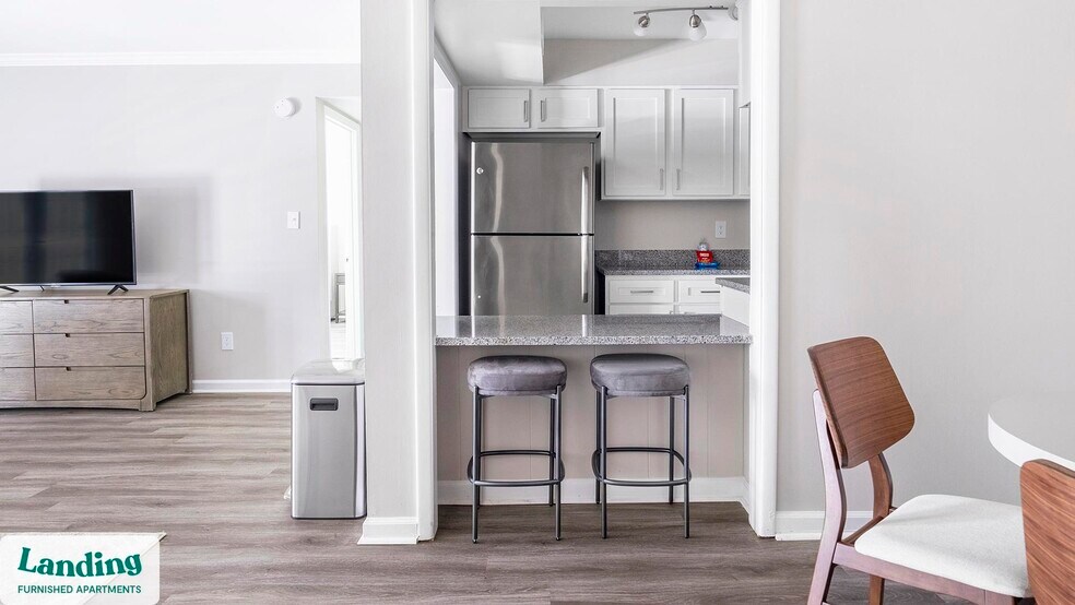 Building Photo - 3450 Manor Dr