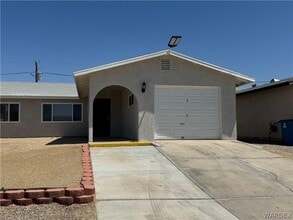 Building Photo - 2460 Lakeside Dr