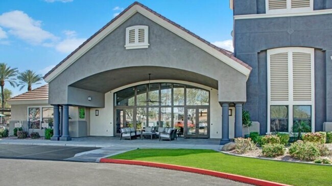 Building Photo - 15801 S 48th St