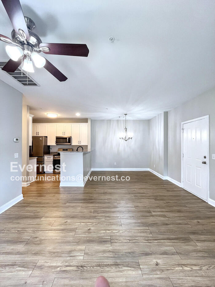 Building Photo - 7234 Althorp Way