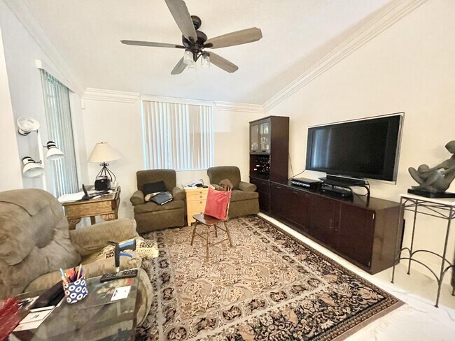 Building Photo - 9663 Boca Gardens Cir N