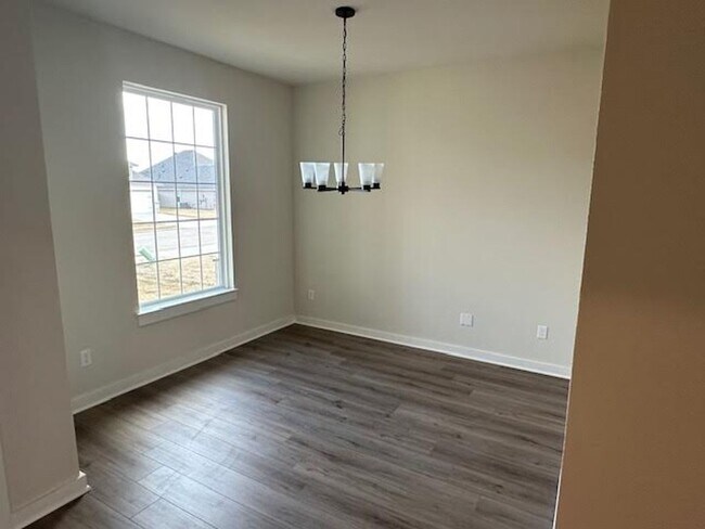 Building Photo - 6913 Sulphur Ct
