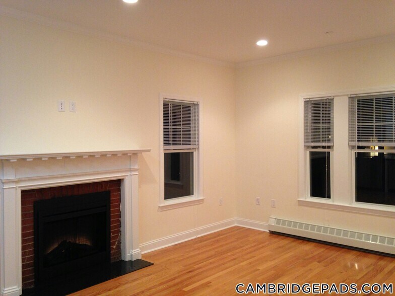 Building Photo - 65 Langdon St