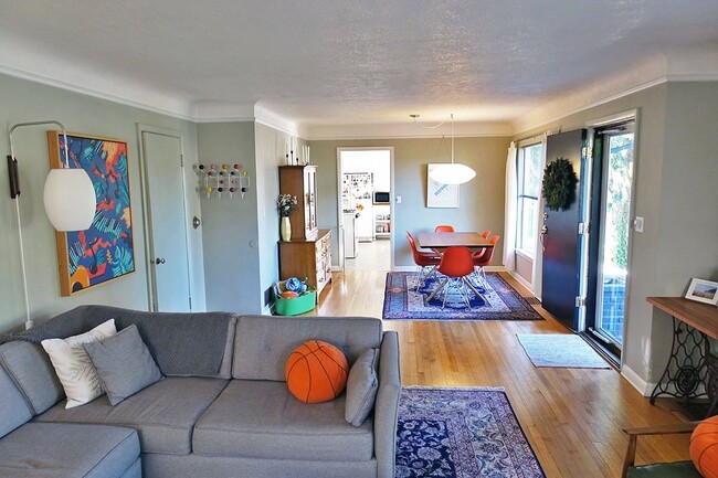 Building Photo - Hillsdale Ranch