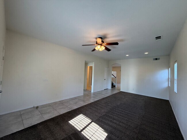 Building Photo - 43439 Bale Ct