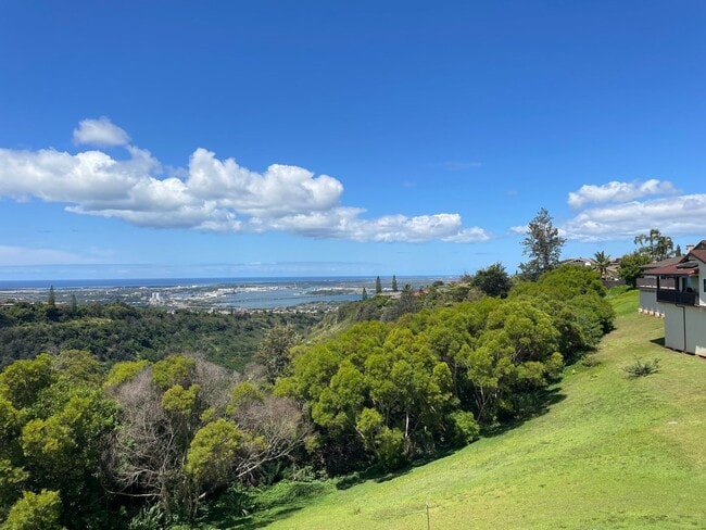 Building Photo - Sparkling, Mountaintop House in Gated Community w/Ocean View
