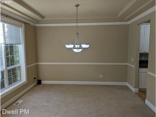 Building Photo - 4 br, 3 bath House - 5640 SW Stott Ave