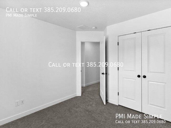 Building Photo - 4935 N Willowbank Dr