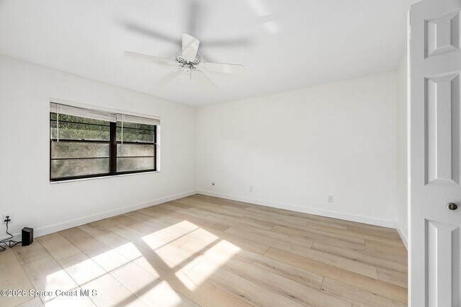 Building Photo - 5 Cache Cay Dr