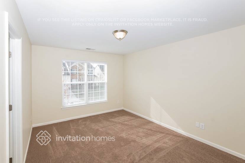 Building Photo - 9822 Edinburgh Ln