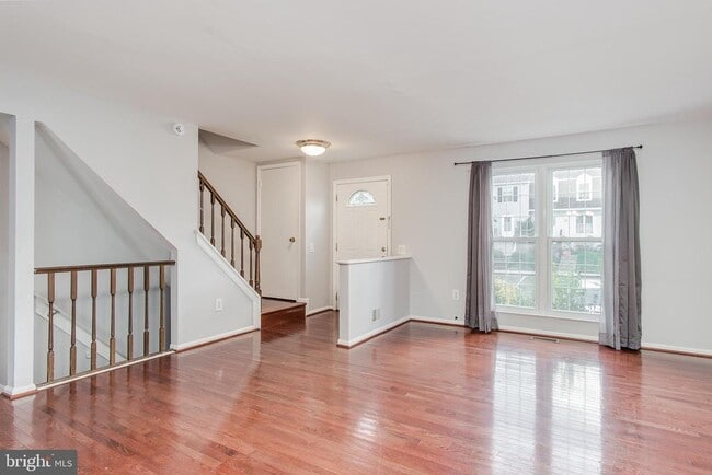 Building Photo - 1847 Dulaney Ct