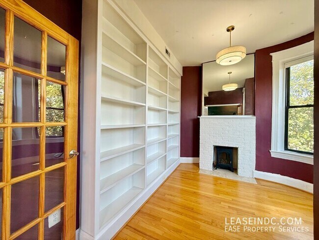 Building Photo - 3238 13th St NW