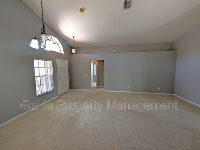 Building Photo - 31404 Philmar Ln