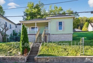 Building Photo - 1627 W Pike St