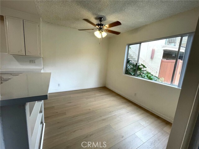 Building Photo - 5167 Yarmouth Ave