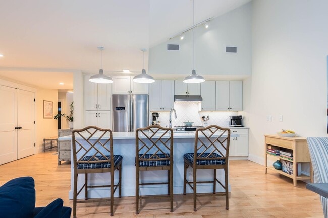 Building Photo - 1 Franklin St