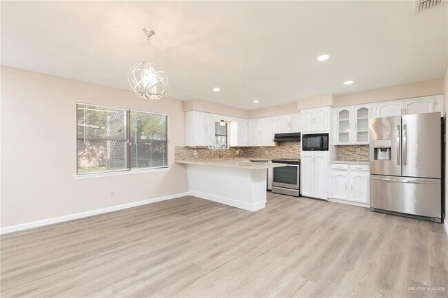 Building Photo - 39 Pecan Ave