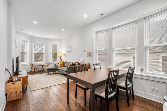 Building Photo - 3904 N Whipple St