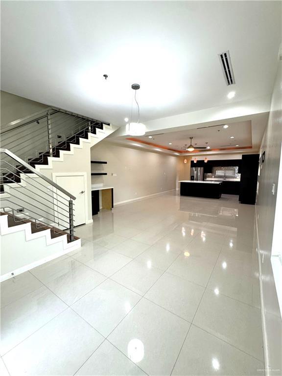 Building Photo - 5112 W Expy 83