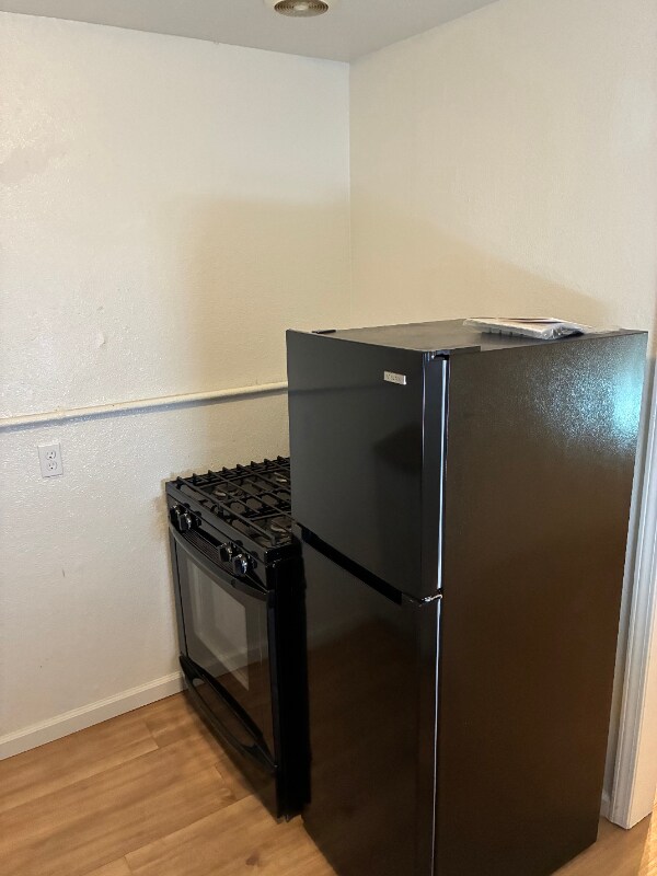 Building Photo - 3723 Jasmine St