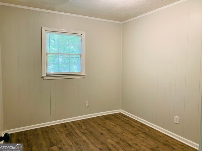Building Photo - 139 Jack Russell Rd