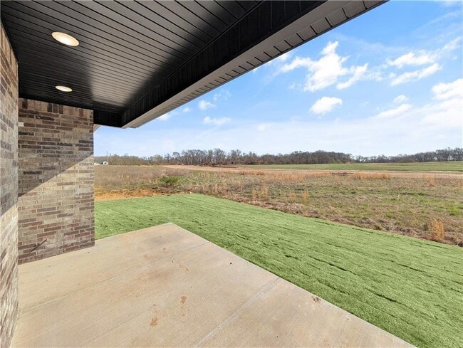 Building Photo - 4843 Farmhouse St
